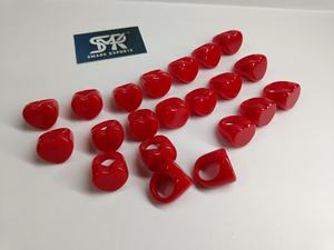 Anillo de Resina Hecho a Mano con Corazón Rojo, Anillo Grueso de Resina, Acabado Brillante, Joyería de Moda para Mujeres y Niñas, Regalo de San Valentín - Product Image 3