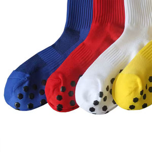 Chaussettes de yoga thermiques antidérapantes pour hommes, femmes, unisexes, longueur mi-mollet, antidérapantes, couleur unie, camel, vêtements de sport d'hiver - Product Image 4