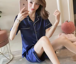 Ensemble pyjama en soie satinée pour femmes, deux pièces, vêtements de nuit, vêtements de détente, pyjama boutonné, ensemble de pyjama deux pièces pour femmes, ensemble de shorts pour la maison - Product Image 4