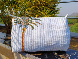 <b>Large</b> Travel <b>Makeup</b> Organizer Vintage Toiletry Pouches Cotton Quilted <b>Makeup</b> Holding <b>Bag</b> Block Print Portable <b>Large</b> <b>Makeup</b> Pouch - Product Image 5