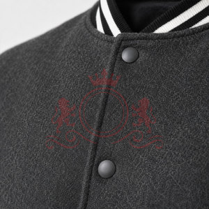 Veste Letterman gris anthracite classique avec col côtelé et boutons sur le devant, design streetwear élégant et décontracté - Product Image 5