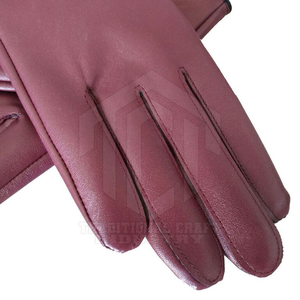 ถุงมือหนังสีแดงไวน์สำหรับผู้หญิง ผิวเรียบเนียน ดีไซน์มินิมอล ถุงมือขับรถแฟชั่น ขายส่ง - Product Image 6