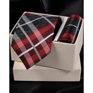 Conjunto de corbata y pañuelo de bolsillo de microseda a cuadros rojos y negros Accesorios de seda Premium - Product Image 4