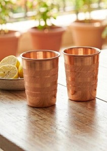 Verre à boire artisanal en cuivre pur, finition polie miroir, parfait pour une table de dîner élégante, mugs de CRAFTSY HOME - Product Image 4