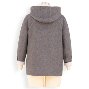 Fabricant de vêtements au Vietnam – Nouvelle veste à capuche zippée grise pour femme en tricot épais – Pièce de superposition personnalisée pour l'automne – Vente en gros OEM - Product Image 3