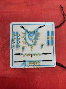 Ensemble de bijoux plaqués or Radha Krishna fabriqués en Inde pour femmes, disponible à un prix compétitif - Product Image 3