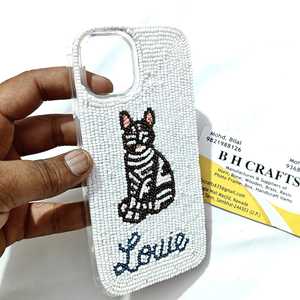 Funda de Teléfono Hecha a Mano con Cuentas de Vidrio Bordadas, Diseño de Ángel, Forma Rectangular Blanca, Decoración Artesanal, Base de Poliéster - Product Image 1
