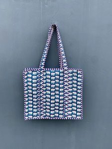 Sac fourre-tout en coton matelassé avec bandoulière, fermeture ouverte, imprimé jungle, style bohème, capacité 1-1,9 L - Product Image 5