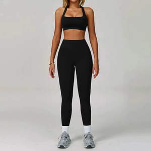 Conjunto Deportivo de Alta Calidad con Logotipo Personalizado para Mujer, Talla Grande, Sujetador Deportivo, Leggings de Color Sólido, Ropa de Entrenamiento, Fitness, Yoga y Gimnasio - Product Image 3