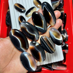 Lot de pierres précieuses en agate noire naturelle à bandes, cabochons de forme libre pour la fabrication de colliers, formes variées - Product Image 2