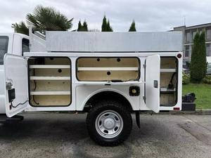 Tracteur routier diesel 6x4 robuste pour le transport routier longue distance et les opérations logistiques intermodales - Product Image 5