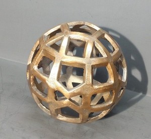 Modern Metal Christmas Wreath Handmade Wall Mount Ornament Rustic Hanging <b>Decoration</b> Indoor Festive Decor - Product Image 3