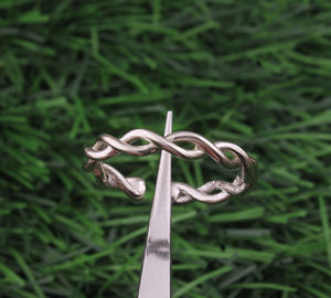 Anillo de Banda de Plata de Ley 925 Sólida para Mujeres y Hombres, Anillo de Boda Liso de Alto Pulido, Anillo Minimalista Apilable de Plata al por Mayor - Product Image 2