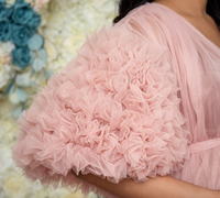 Ensemble de robe mini-mère enceinte en tissu italien transparent rose pour femme |   Tenues élégantes assorties mère-fille pour séance photo