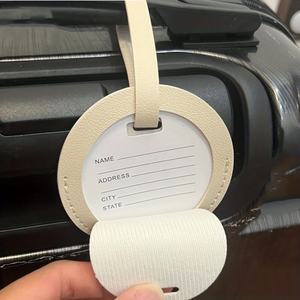Etiquetas de Equipaje Personalizadas de Cuero Sintético con Placa de Latón para Maletas y Mochilas de Viaje - Product Image 6