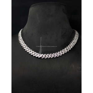 Chaîne cubaine tendance haut de gamme sertie de diamants VVS cultivés en laboratoire en argent sterling 925 par Trisha Jewels - Product Image 1