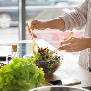 Cuillères et fourchettes à salade en acier inoxydable doré, élégants ustensiles de cuisine pour la cuisson, la dégustation et les cadeaux - Product Image 3