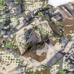 Chaqueta de Caza Impermeable con Camuflaje para Hombre, Forro Polar, Tela Silenciosa, con Capucha, para Pesca, Senderismo y Actividades al Aire Libre, Parka Térmica - Product Image 4