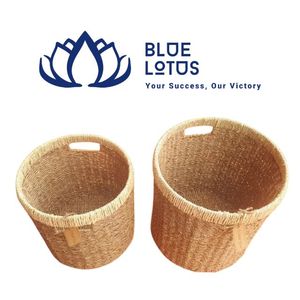 Panier en jacinthe d'eau disponible – Écologique, pour le rangement du linge, organisation domestique, usage quotidien, conteneur durable en fibres végétales - Product Image 1