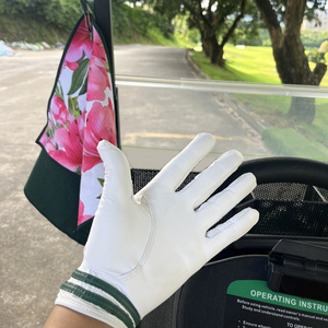 Gants de golf en cuir véritable Cabretta, ajustement parfait, antidérapants, avec logo personnalisé pour hommes et femmes - Product Image 5