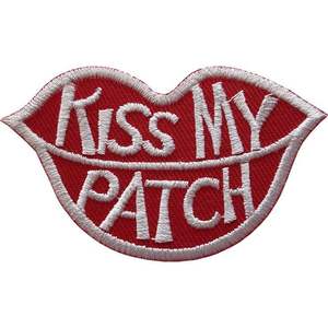 Écussons brodés personnalisés par le fabricant, badges brodés sur mesure, écussons nominatifs brodés, logo de nom pour uniforme de football - Product Image 1
