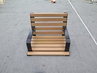 Banc de repos extérieur en acier galvanisé et WPC, taille et design personnalisés, vente en gros directe usine