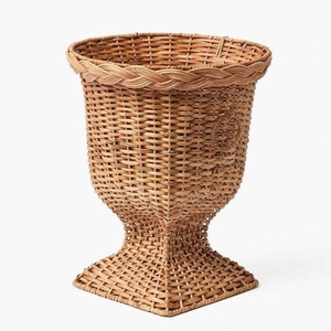 Vase en rotin classique pour la décoration intérieure, vente en gros, rotin naturel fait à la main, léger, en provenance du Vietnam - Product Image 2