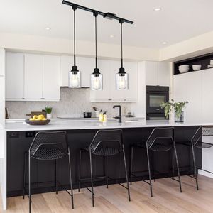 Lampada a Sospensione Dimmerabile a 3 Luci Tipo H con Paralume in Vetro Smerigliato, Montaggio su Binario (Binario NON Incluso) - Lampadari e Luci a Sospensione - Product Image 1