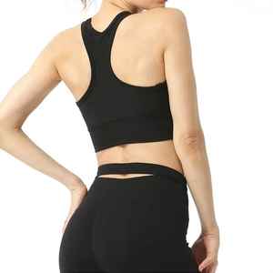 Conjunto de yoga para mujer, servicio OEM, leggings ajustados y sujetador, ligero, a la moda, ajuste regular, ropa deportiva, conjunto de yoga para exteriores. - Product Image 6