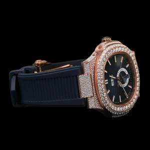 Montre-bracelet élégante et unisexe, cadran carré en caoutchouc noir personnalisé avec diamant moissanite rond, nouvelle collection - Product Image 4