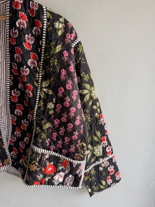 Chaqueta acolchada floral vintage para mujer, con estampado patchwork, corte regular, para invierno, tipo cárdigan, regalo para ella. - Product Image 3