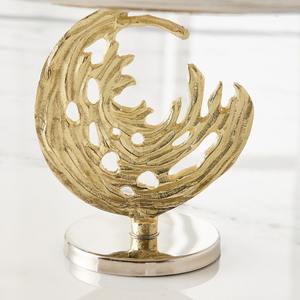 Support à gâteau moderne en métal argenté avec base abstraite en corail doré, plateau de service rond de luxe pour centre de table de mariage - Product Image 3