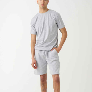 En ligne : Ensemble short d'été pour homme en tissu éponge léger et écologique, style hip-hop, couleur unie, avec haut imprimé. En promotion en ligne. - Product Image 5