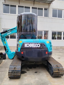 รถขุดขนาดเล็ก Kobelco SK40 4 ตัน พร้อมบุ้งขุดขนาด 0.22 ลูกบาศก์เมตร แบบตีนตะขาบ เครื่องยนต์มือสอง ปั๊มไฮดรอลิก - Product Image 5