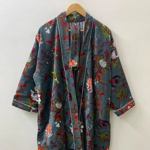 Kimono en velours imprimé Robe en velours de coton Veste en velours Couverture de plage Robe de demoiselle d'honneur par un fabricant indien - Product Image 1