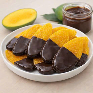 Tranches de mangue séchée moelleuse enrobées de chocolat – Bouchées de fruits gourmandes – Pack de confiserie en vrac – Offre d'exportation en gros – Excellent rapport qualité-prix - Product Image 5