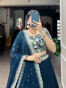 Lehenga Choli Moderno Bordado en Georgette para Mujer, Estilo Tradicional Indio-Pakistaní, Contemporáneo y Personalizable para Festividades - Product Image 2
