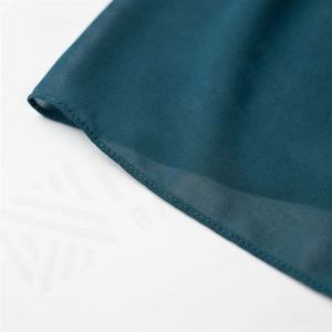 Hiyab de Chifón Suave Premium para Otoño, con Logotipo Personalizado, Cuadrado, Ecológico, Transpirable, para Musulmanas, de Alta Calidad, Elegante y Estilizado - Product Image 6