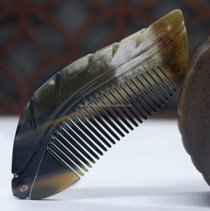 Peigne en corne d'animal nautique le plus vendu avec des dents larges et fines, écologique, antistatique, longue durée pour des cheveux sains et sans nœuds - Product Image 5