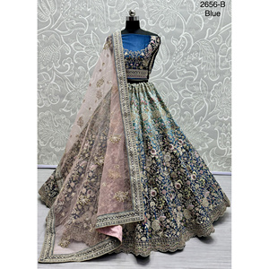 Fabzone Indian Bridal Collections Vêtements de mariage en velours avec Zarkhan Work for Brides - Product Image 6