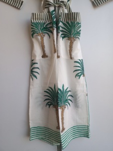 Robe kimono en coton faite à la main pour femmes, imprimé palmiers, passepoil contrastant, poches avant, tenue de plage, robe de détente - Product Image 2