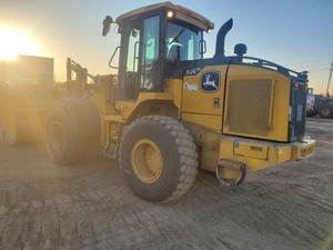 รถตักล้อยาง 2001 524P 4WD รุ่น Z180379 อุปกรณ์พร้อมส่งออกระดับพรีเมียม MAVERICK CORPORATE LOGISTICS LLC 200 ตัน 8000 - Product Image 3