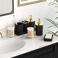 Ensemble d'accessoires de salle de bain à rayures verticales, kit d'organisation de salle de bain, poubelle, distributeur de savon, porte-brosse à dents, brosse de toilette, plateau
