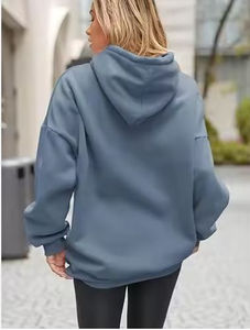 Hoodie unisexe surdimensionné personnalisé pour femmes, coton de haute qualité, conçu pour les grandes tailles, logo sur le devant - Product Image 3