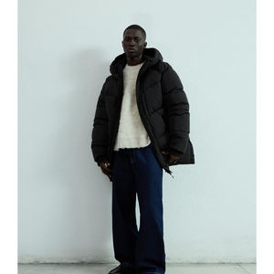 Veste d'hiver longue et chaude en duvet noir personnalisée pour femmes, parka à capuche isolée, streetwear tendance, vente en gros, OEM - Product Image 5