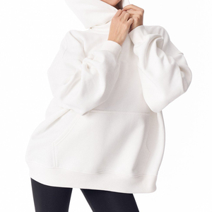 Ensemble 2 pièces pantalon et sweat à capuche en molleton pour femme grande taille avec logo frontal – Vêtements de sport en coton pour l'hiver - Product Image 4