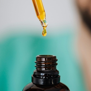 Sérum Éclaircissant Anti-Rides Bio au Collagène et Acide Hyaluronique de Mandarine Verte pour le Visage, Marque Privée ODM/OEM - Product Image 6