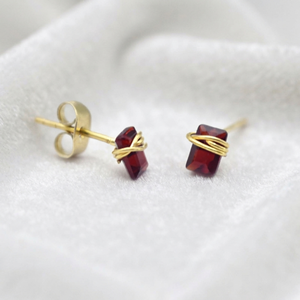 Ratnarachit Women's Minimalist Wire Wrapped Baguette Garnet <b>Stud</b> <b>Earrings</b> 6x4mm Gold Plated Sterling Silver Brass Gemstone - Product Image 1