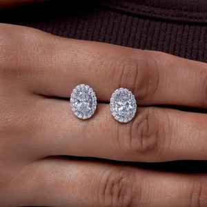 Exquisitos Pendientes Halo Chapados en Oro de 14K con Rodio, Diamante Cultivado en Laboratorio de Corte Ovalado de 3Ct, Certificado IGI, Modernos, Elegantes, para Uso Diario, Fiestas y Bodas - Product Image 3