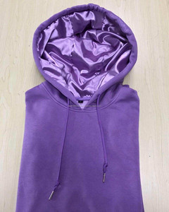 Logo personnalisé uni double couche femmes sweats à capuche en soie hommes pull-over polaire unisexe sweats à capuche doublés de satin avec capuche en satin - Product Image 1